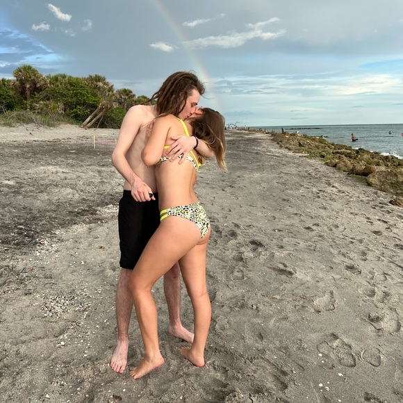 Meet your Posher, Crystal - Picture 5 of 8